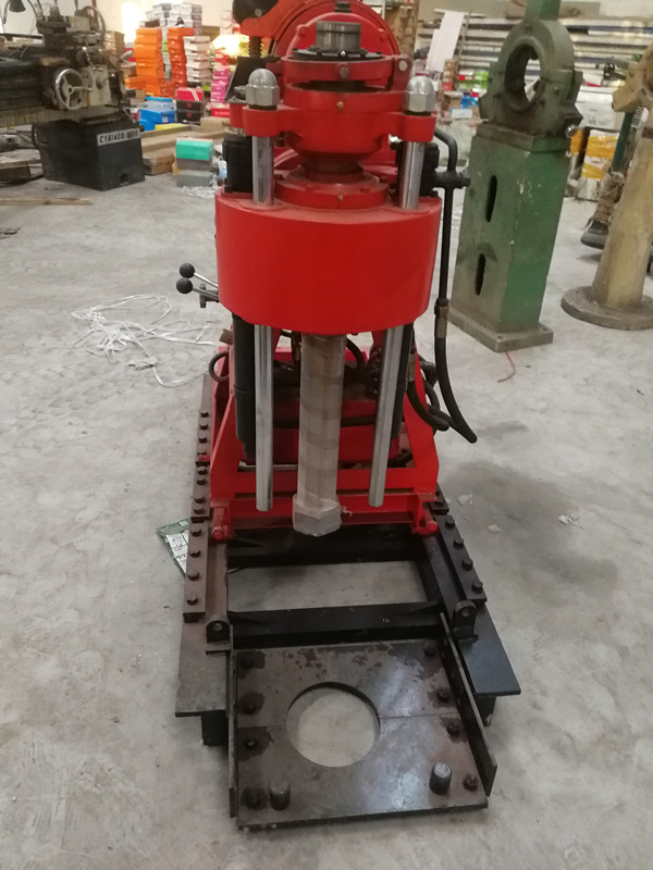 GK-180液壓地質(zhì)勘探鉆機(jī)
